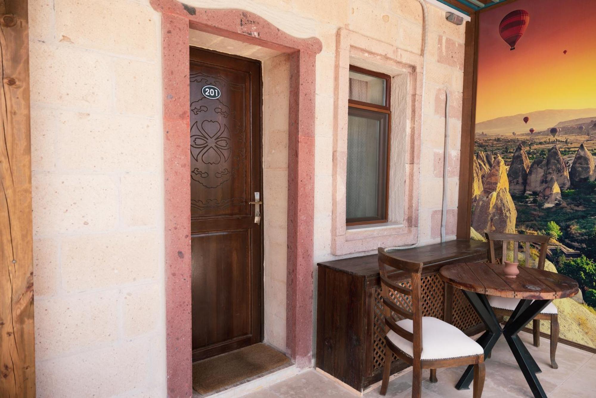 Goereme Stone Age Apartment Ngoại thất bức ảnh